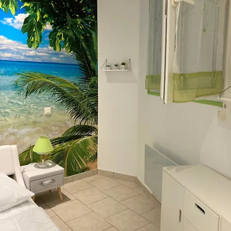 Apartment T2 Climatise *